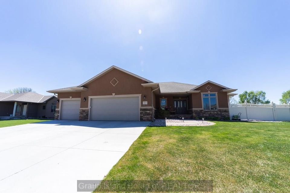 4211 shanna st grand island  ne 68803 e 1