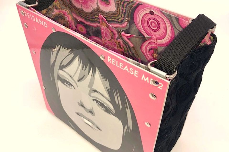 Tote barbra streisand