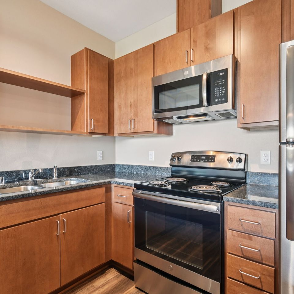 60 web or mls old hudson rd unit 202 008