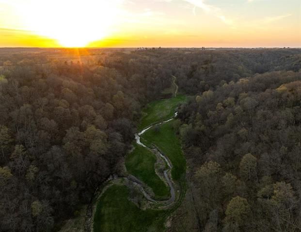 578.01 acres highway 133