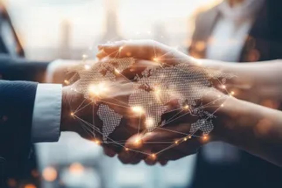 Image symbolizing partnership and satisfaction