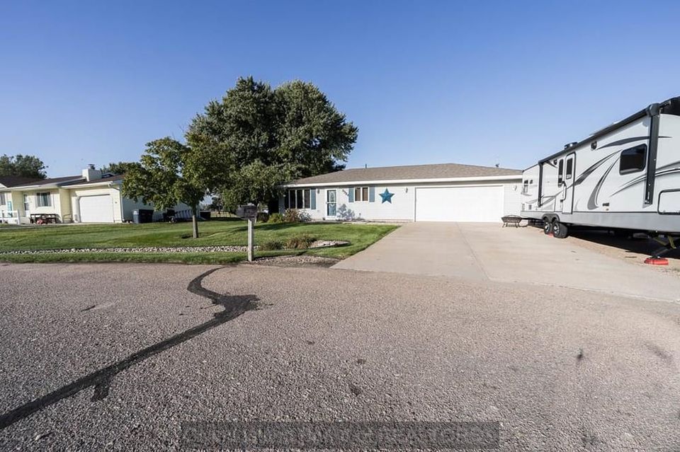 3324 n homestead dr grand island d 3