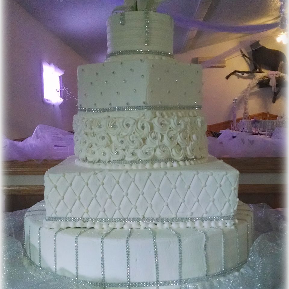 Wed cake 12920180617 5729 1galbt8