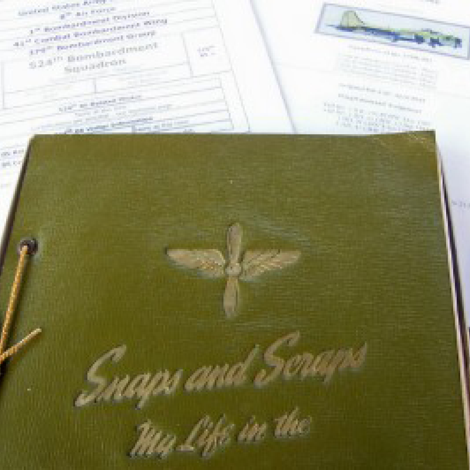 Wwii  8th a.f.  524bomb.squad. photos of b17s  etc files20170912 27726 5jq5du