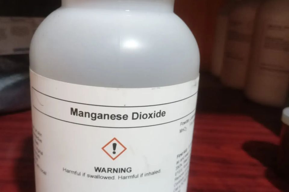Manganese dioxide original