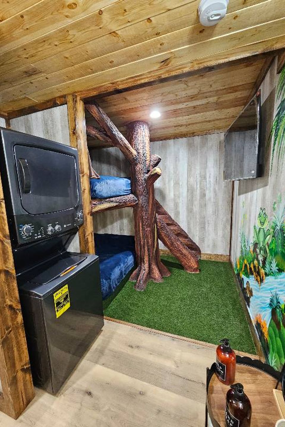 Unit c bunkbeds