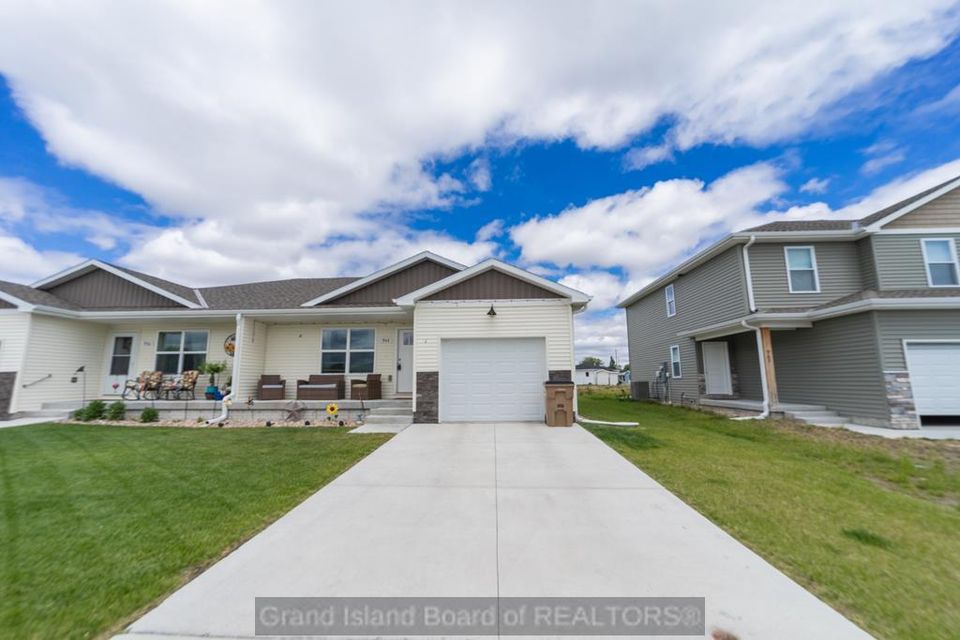 944 e 19th st grand island ne 68803 a 1
