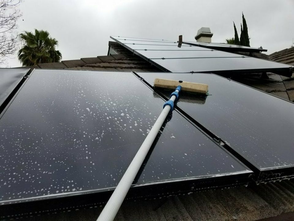 Solar Panel Washing in Los Angeles, California