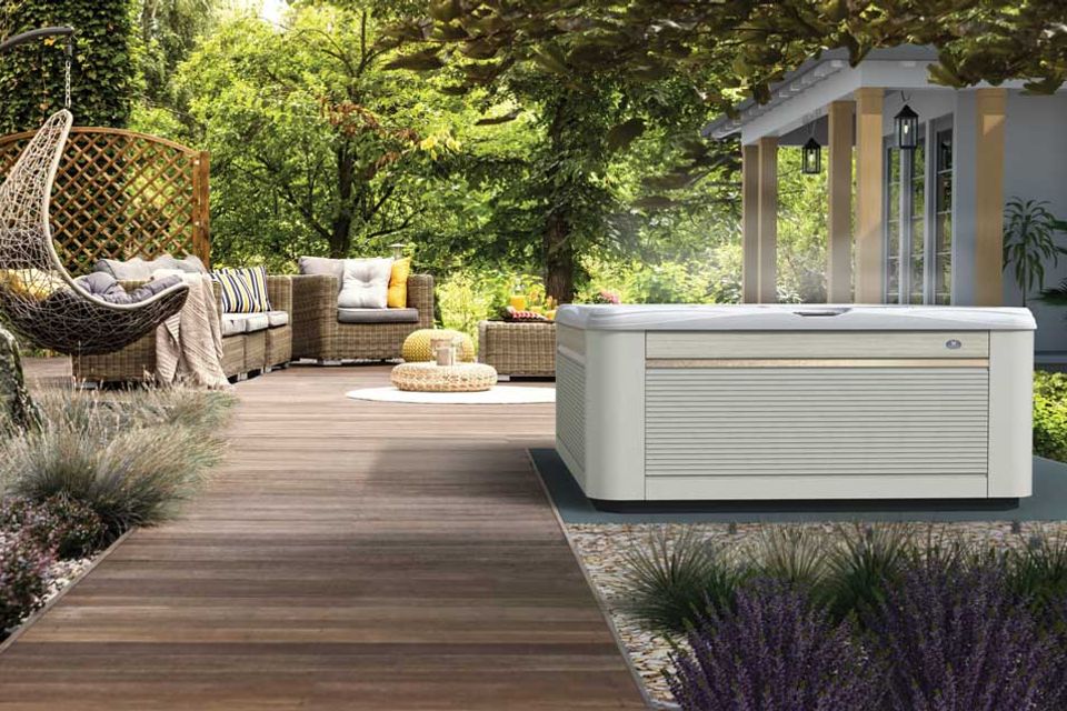 Caldera paradise 2019 martinique arctic white parchment garden deck