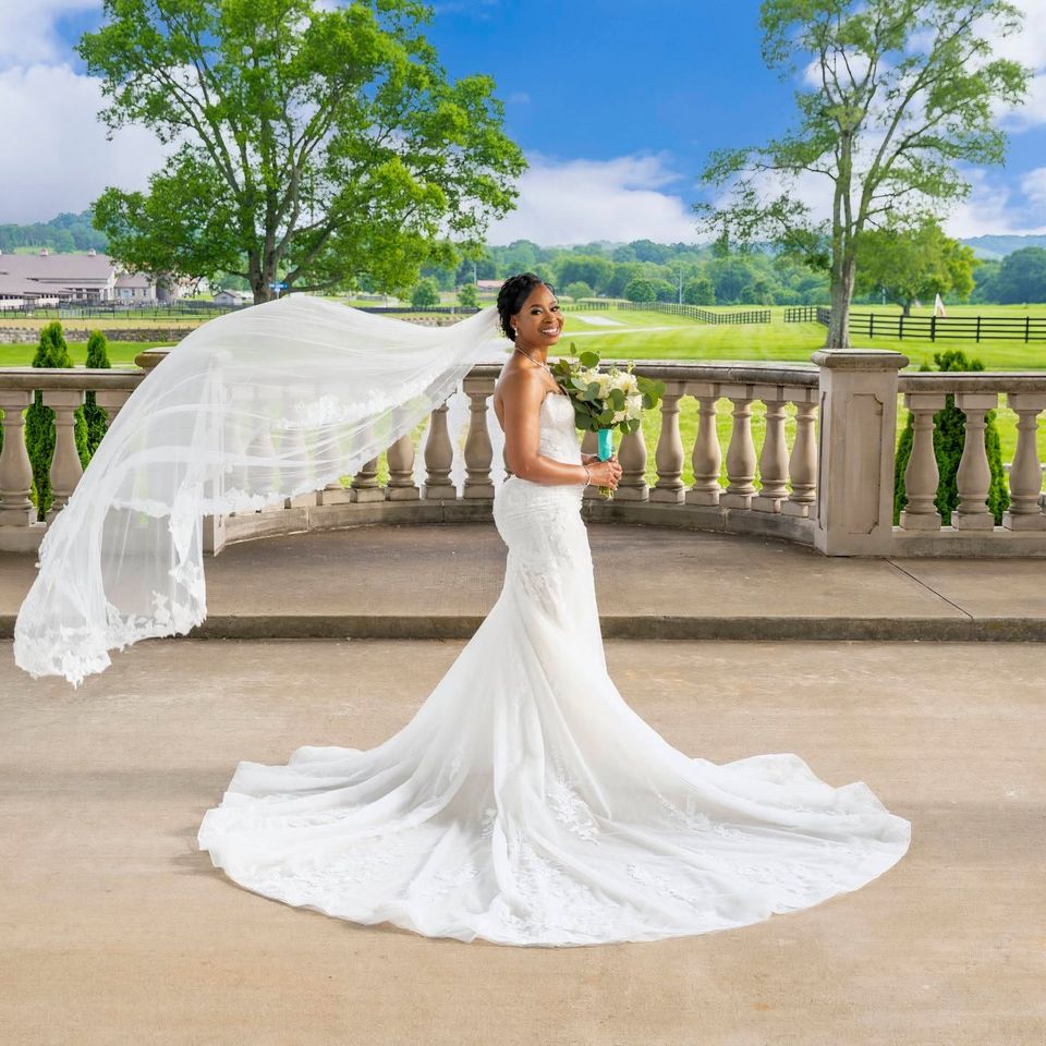 Palace of riverbend   covered bridge bridal portrait