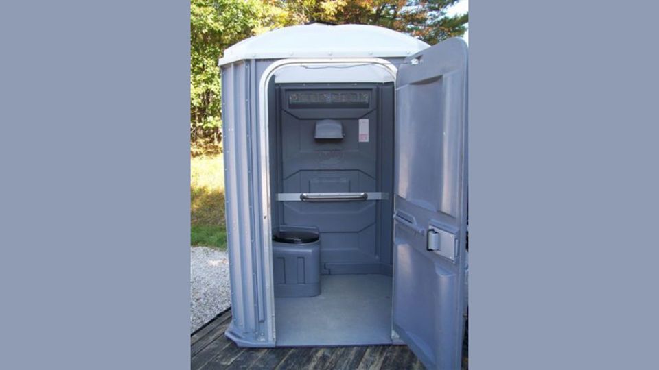 luxury portable toilet rental
