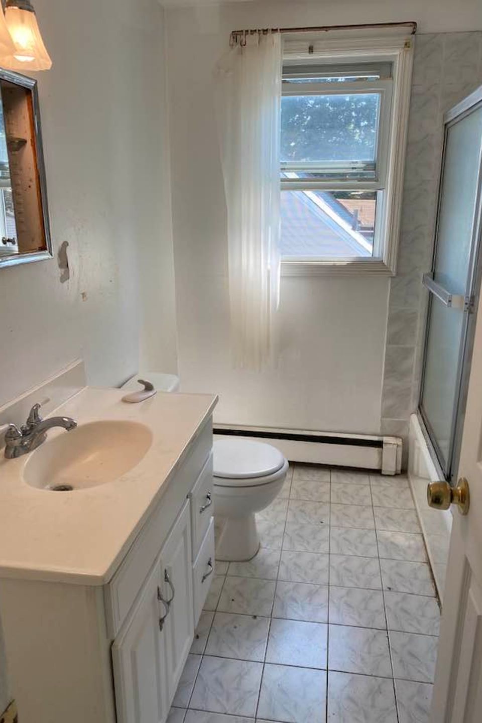 Bathroom before 1