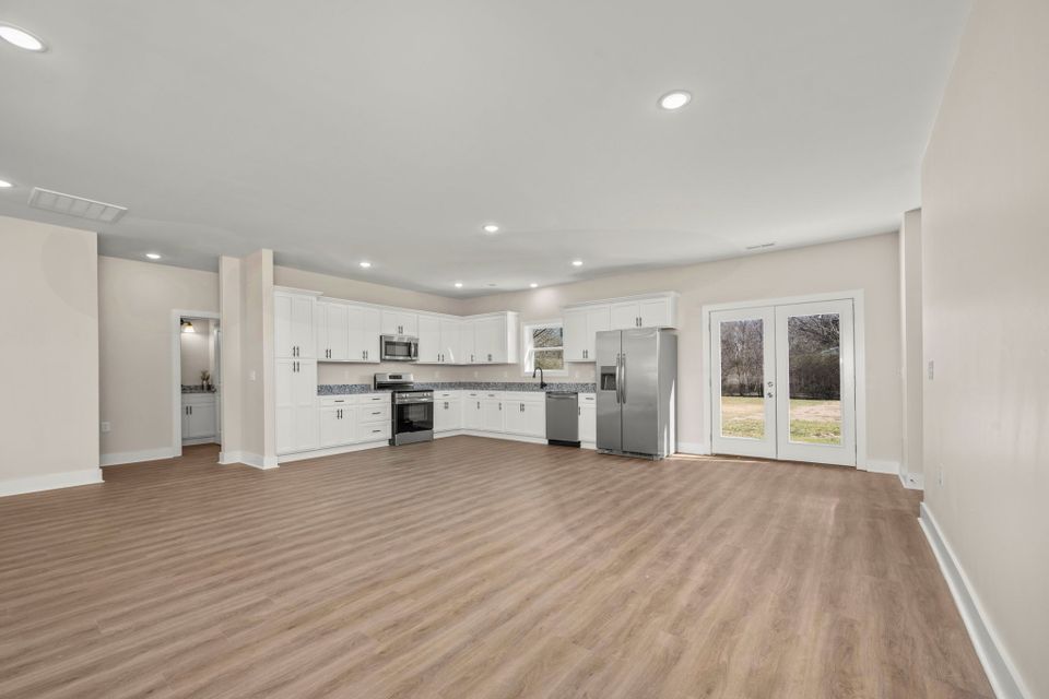 18 web or mls 254 flintville rd  clear lens real estate photography  14