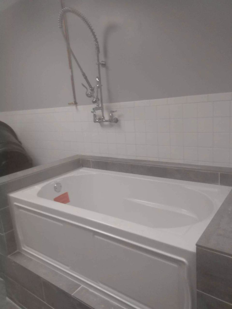 Montgomery bath tub services