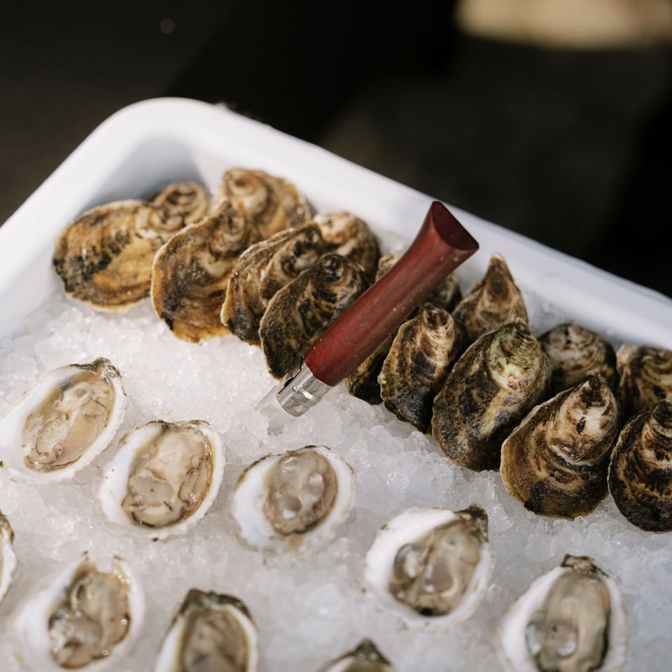 Clams on ice, raw bar, Shore2Shore Shucking of Long Island