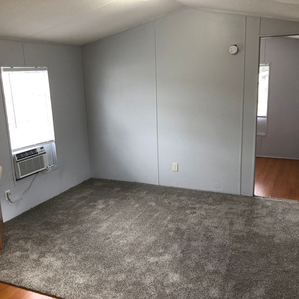 Lot 81 living