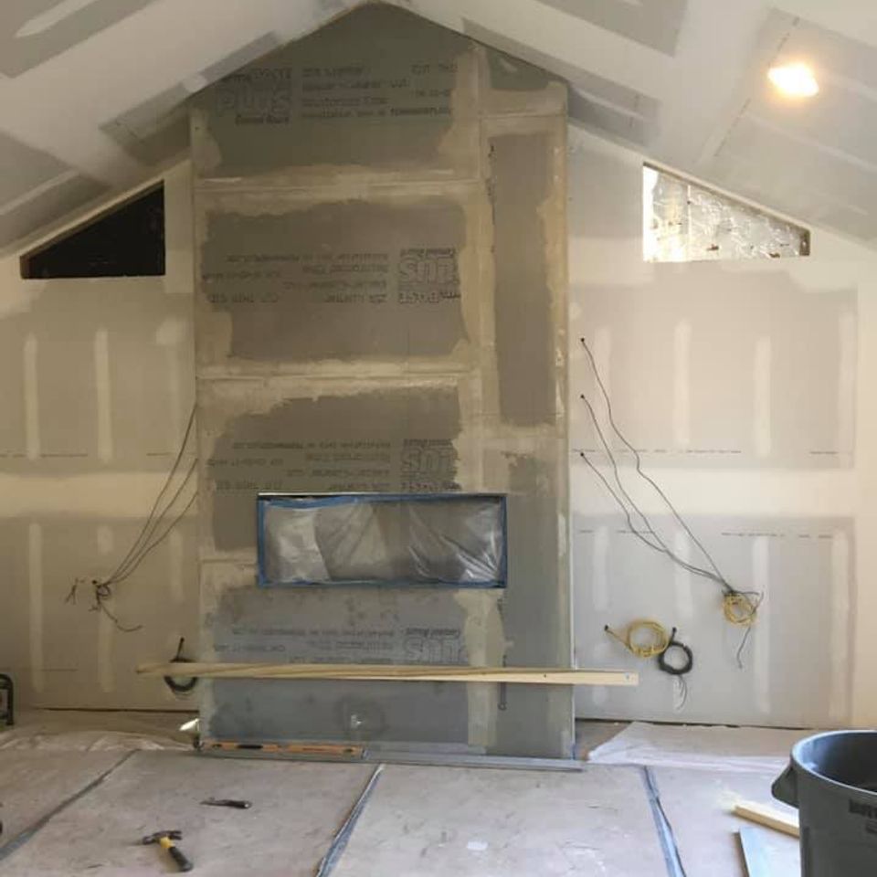 3d solutions general contractors   tulsa oklahoma   family room remodel vaulted ceiling built in shelves before photo 1