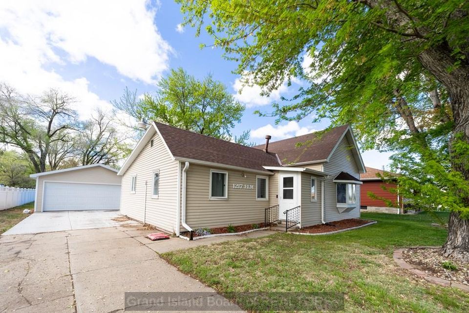1217 elm st st. paul ne 68873 c 9