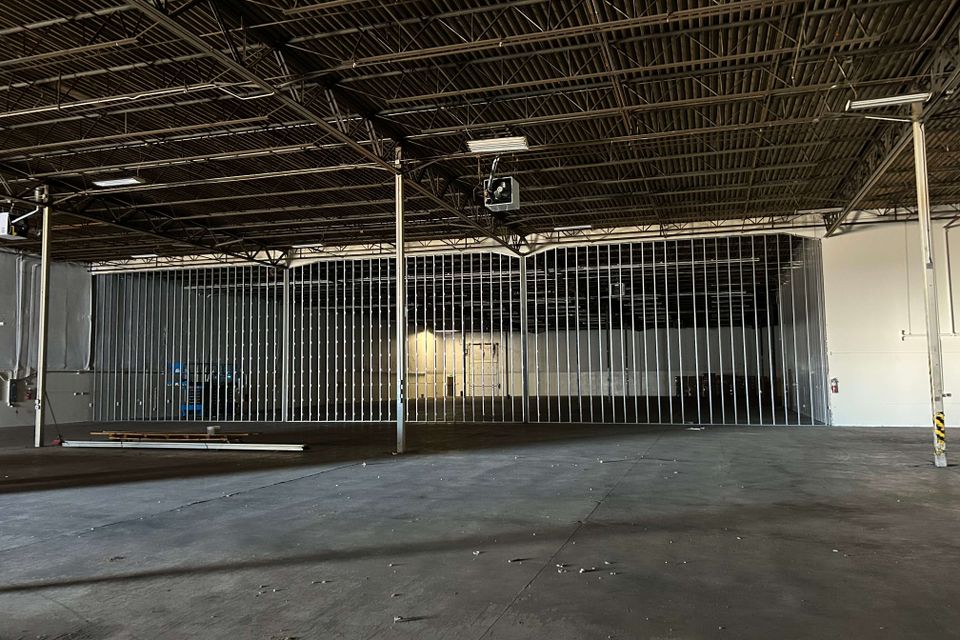 1611 building wall (1)