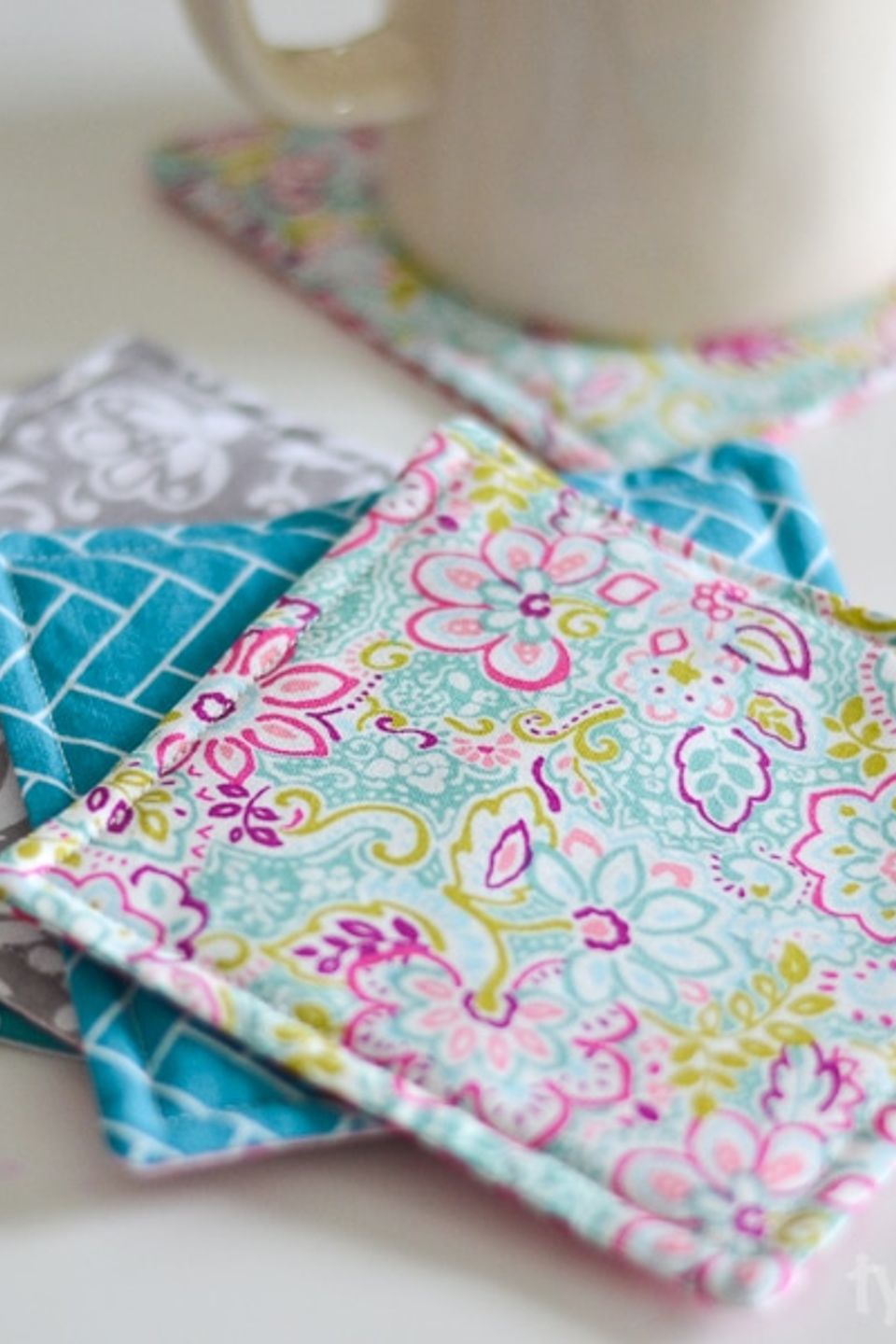 Bigelow tea mug rug 9