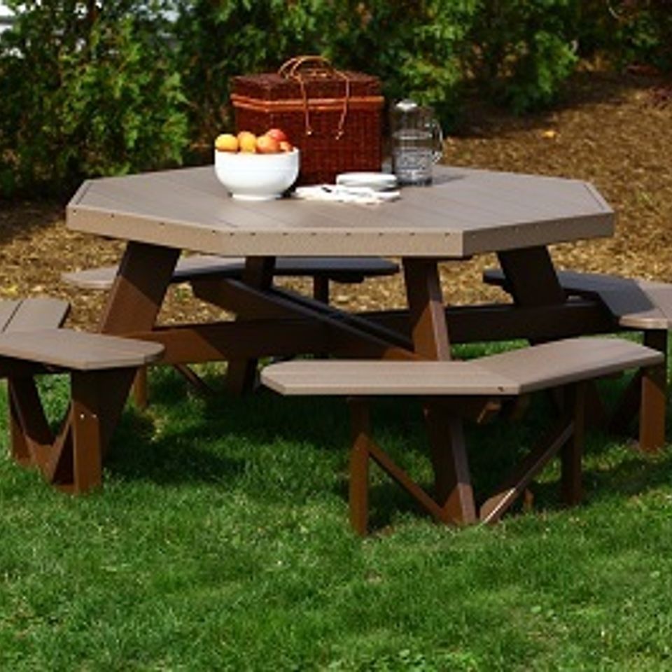 Sunrise poly lawn   hardwood furniture   paden  oklahoma   luxcraft tables   octagon picnic table weatherwood   chestnut brown20180518 16078 1rowq9b
