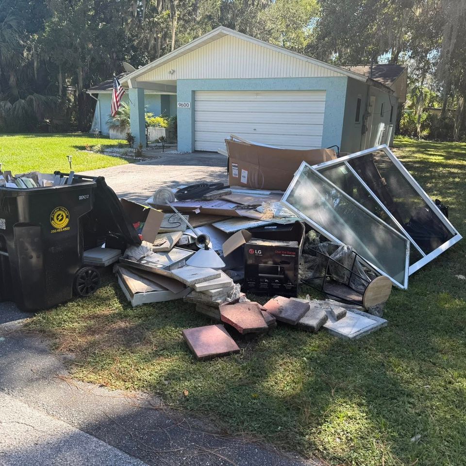 Junk outside of a home
