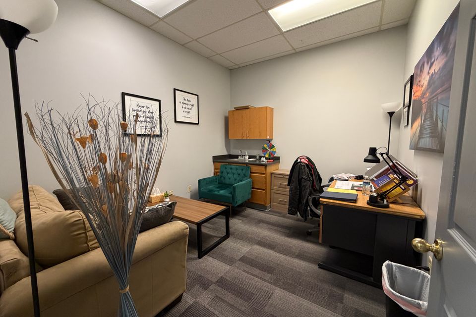 20251204 190906067 ios