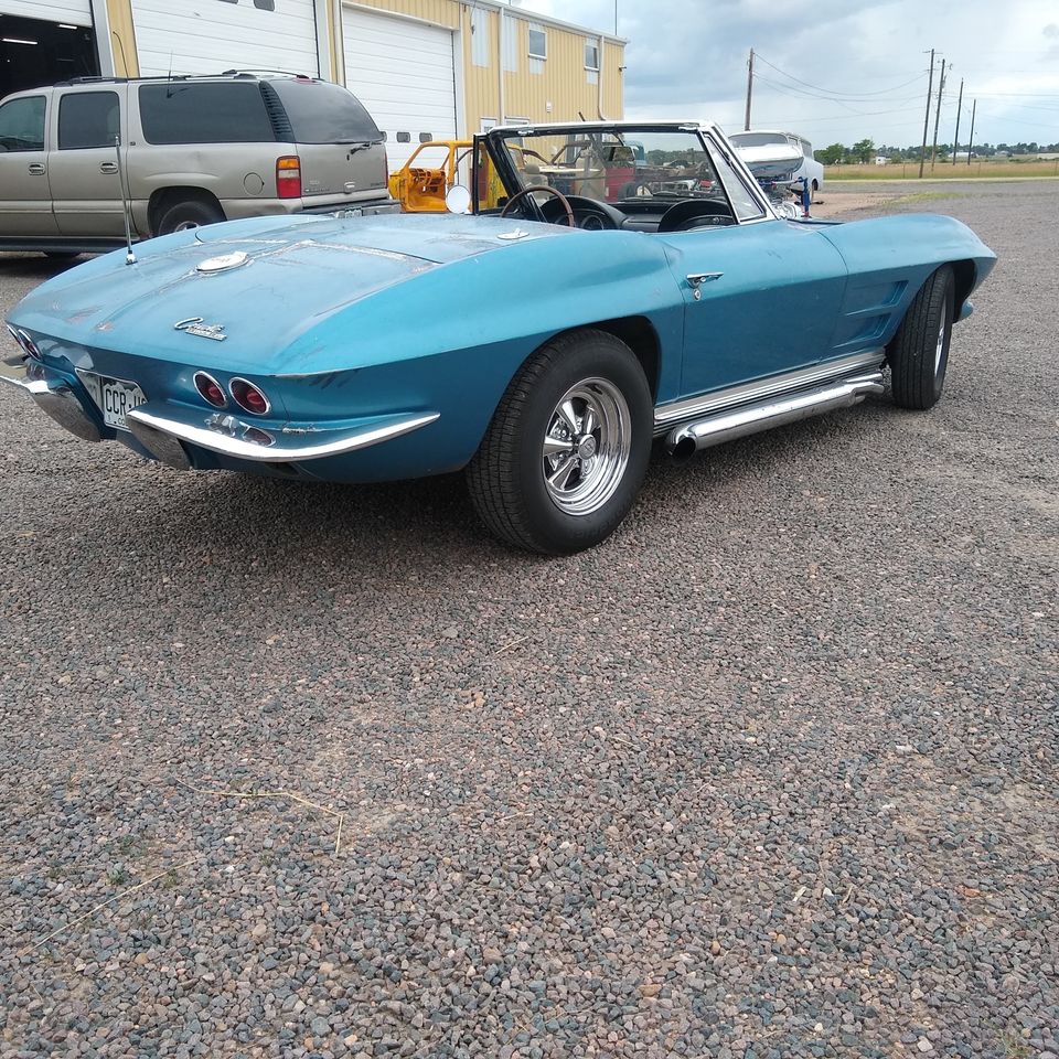 1964 chevy corvette pic 2