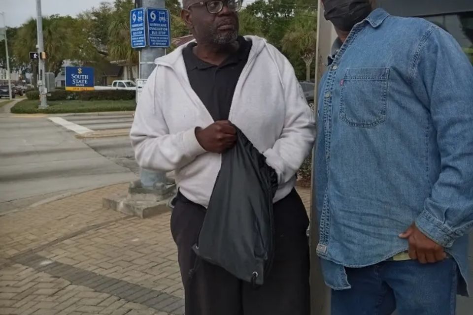 Pastor murray w resipiant