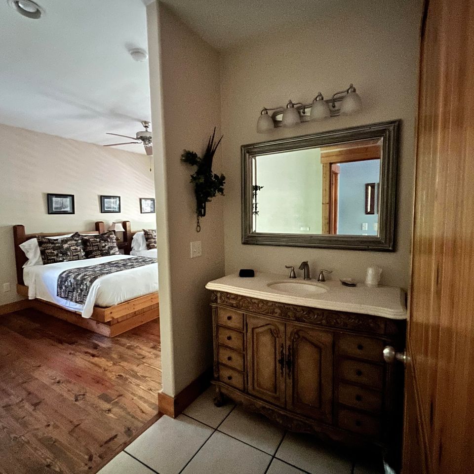 Rr1 bedroom 1 bathroom