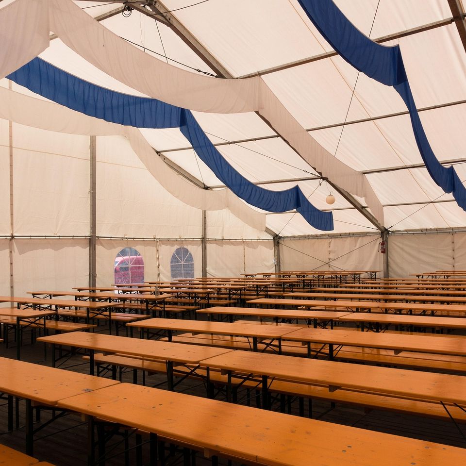Custom Tent Manufacturing