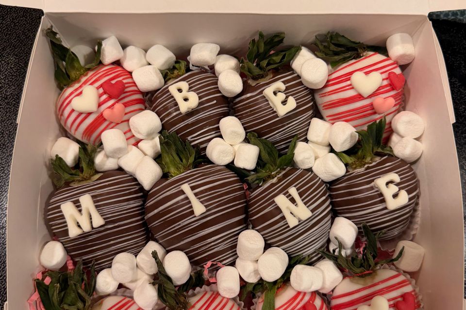 be mine strawberries