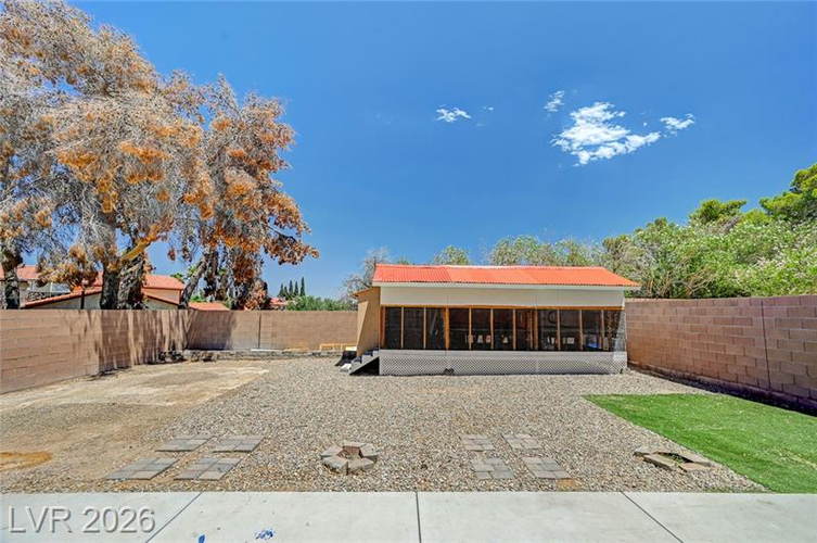 4620 High Anchor Street exterior