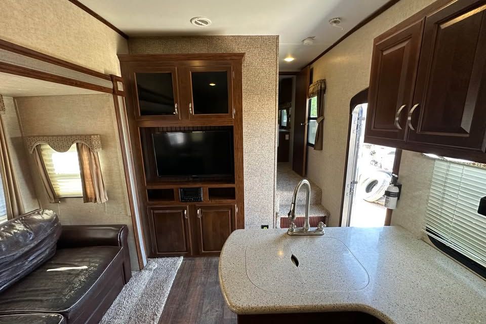2013 keystone 10