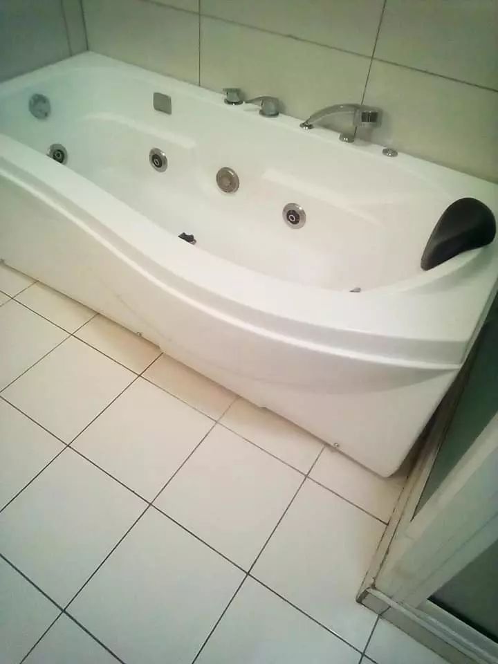 Oglesby bath tub services