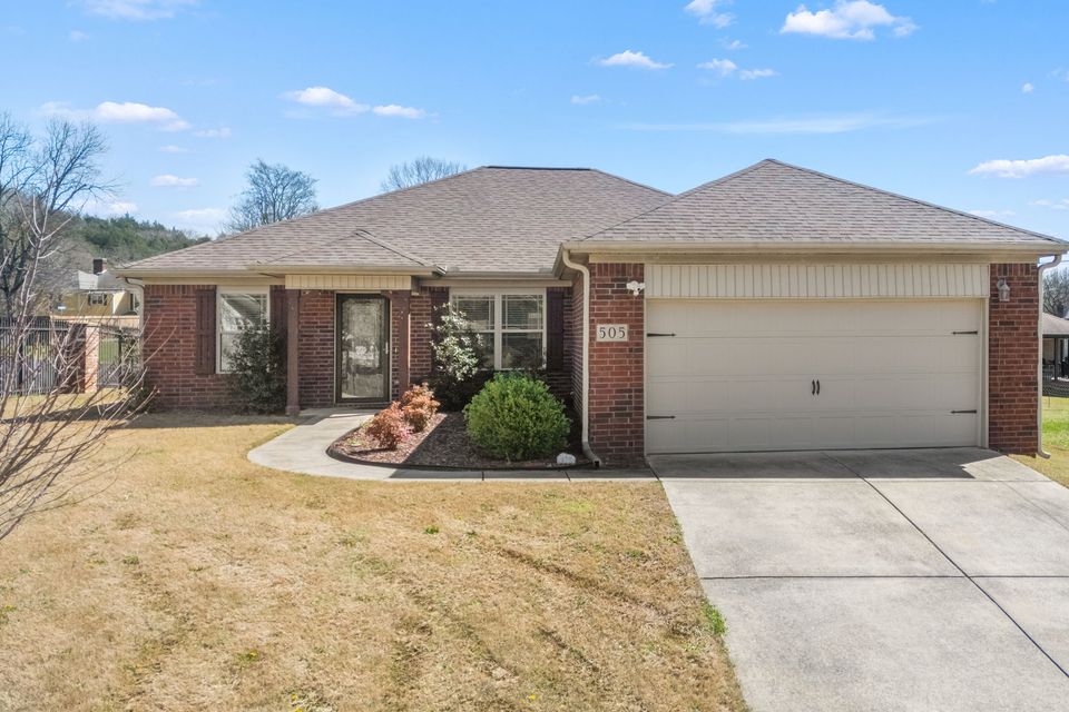 2 web or mls 505 bellview ave n clear lens real estate photography 1