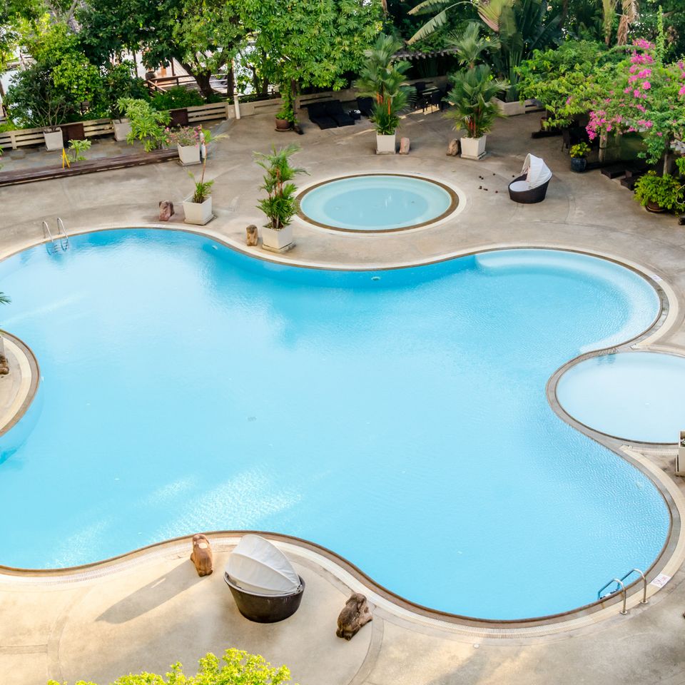 Swimming Pool Contractor