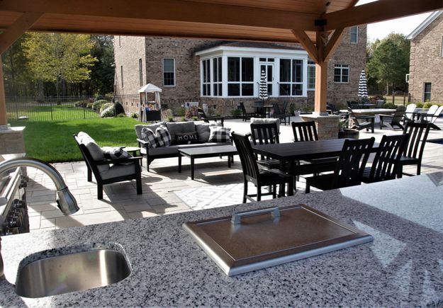 Outdoor living spaces page picture