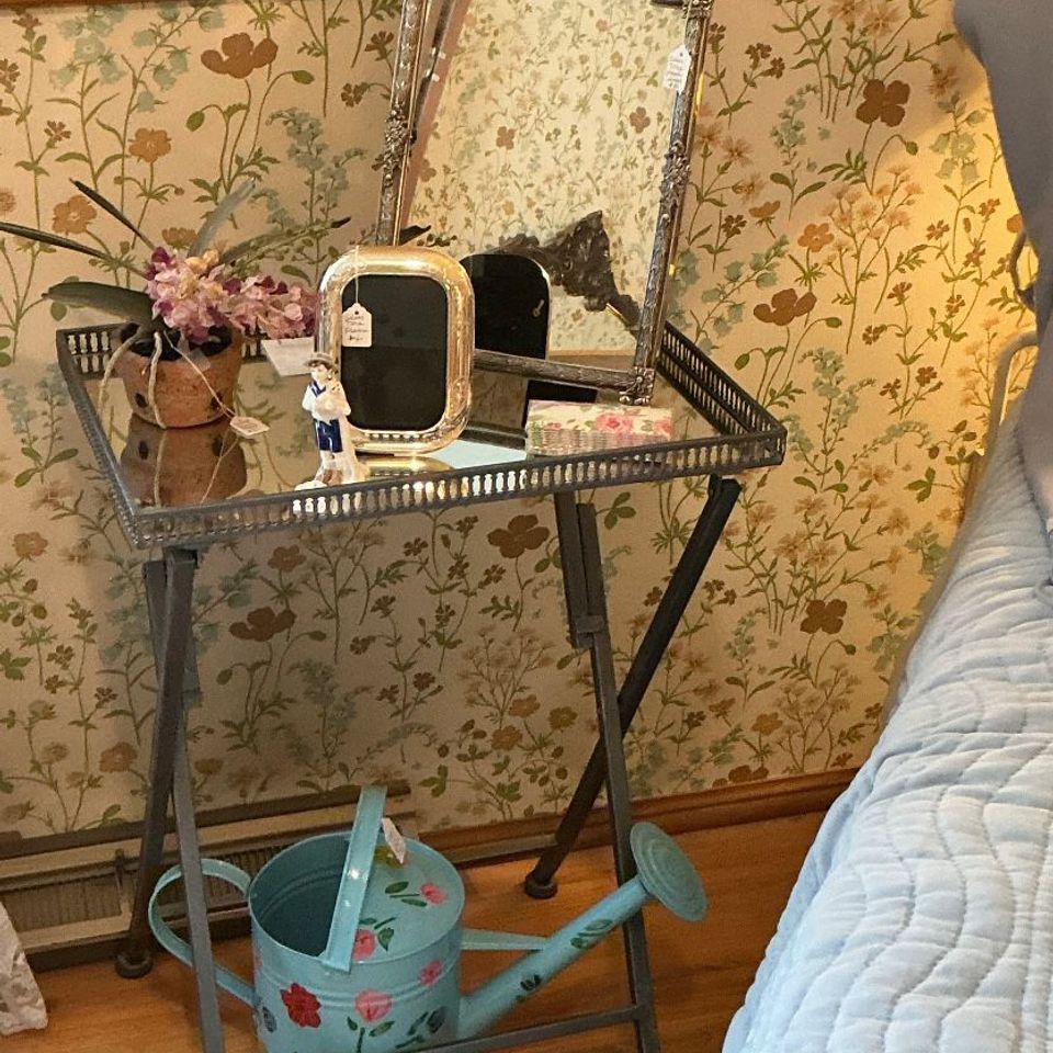 Larrison estate sales woodfield cincinnati044