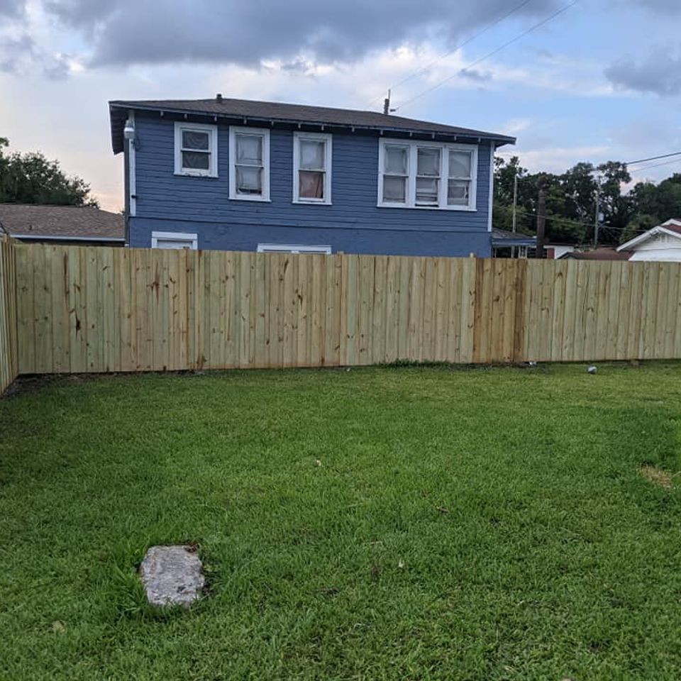 Decked out 4544fence