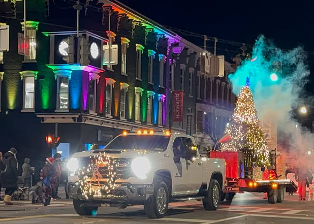 Holiday parade 2