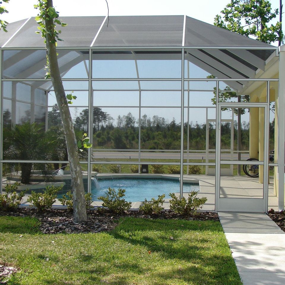 Screened enclosure