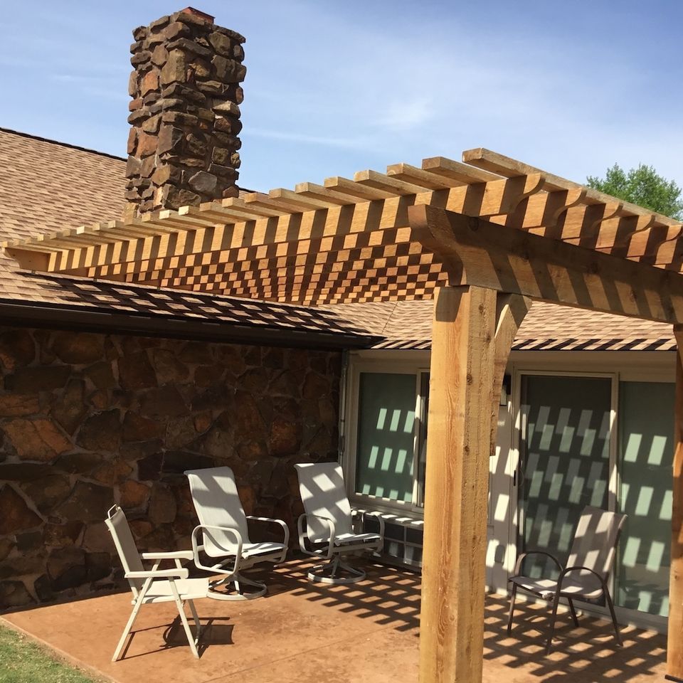 Select outdoor solutions  tulsa oklahoma  outdoor living pergolas shade structures  custom cedar pergola contractor builder construction company  photo apr 09  3 29 09 pm