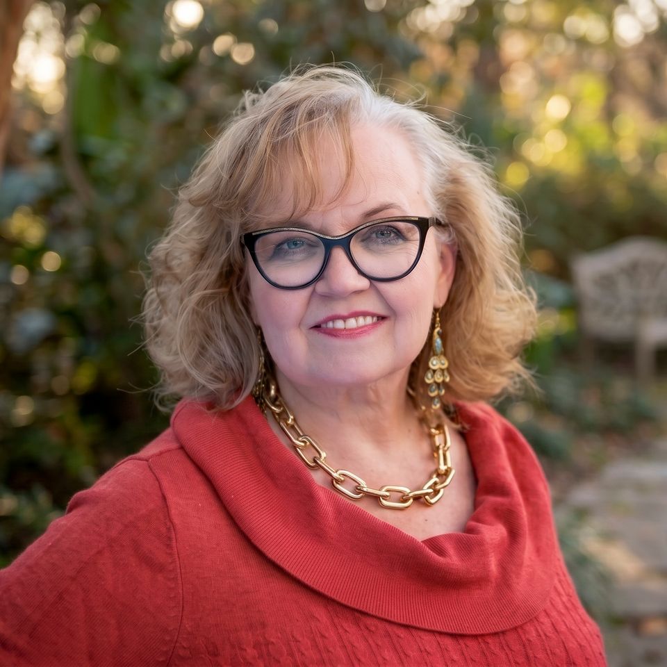 Cindi johnson headshot 3