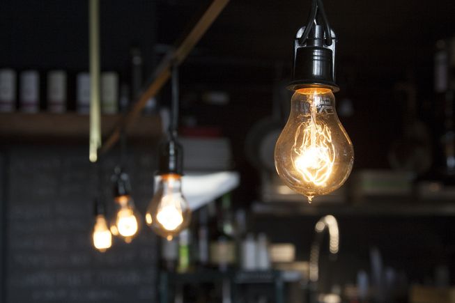 Light bulbs gb0340bd00 1920