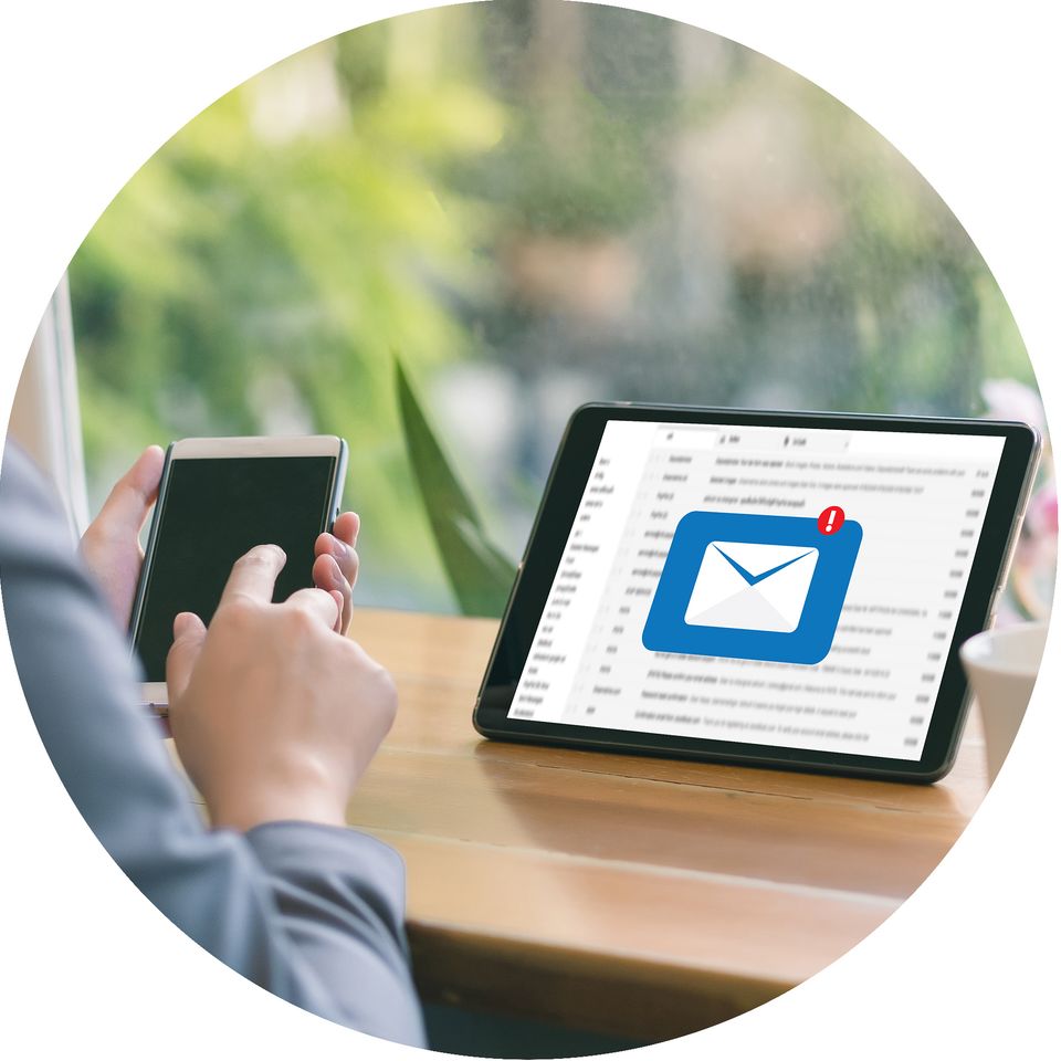 Email circle