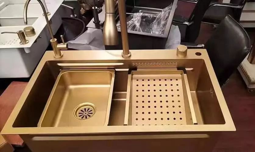 Crete kitchen sink repair