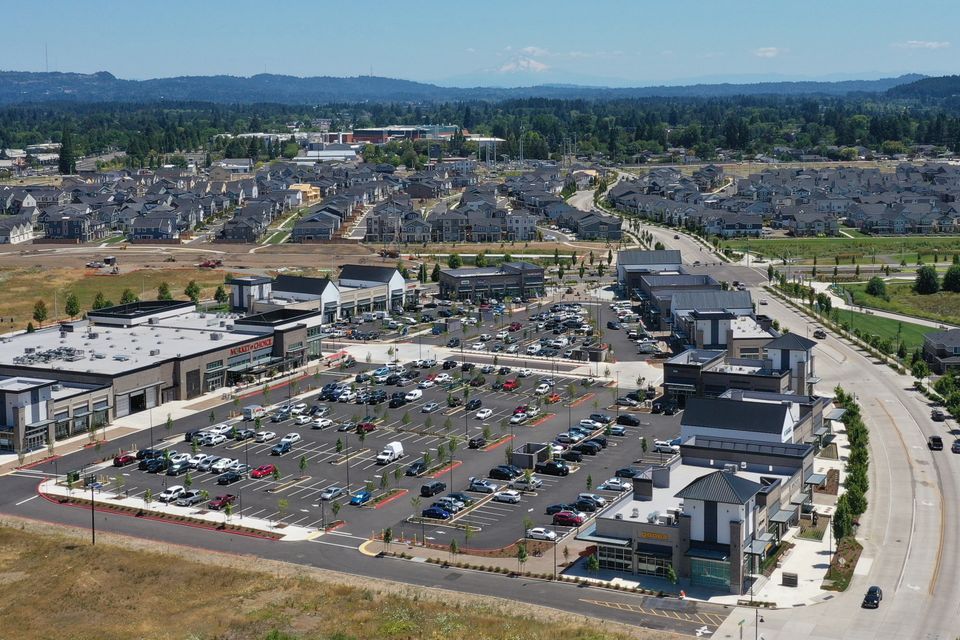 Reeds crossing town center