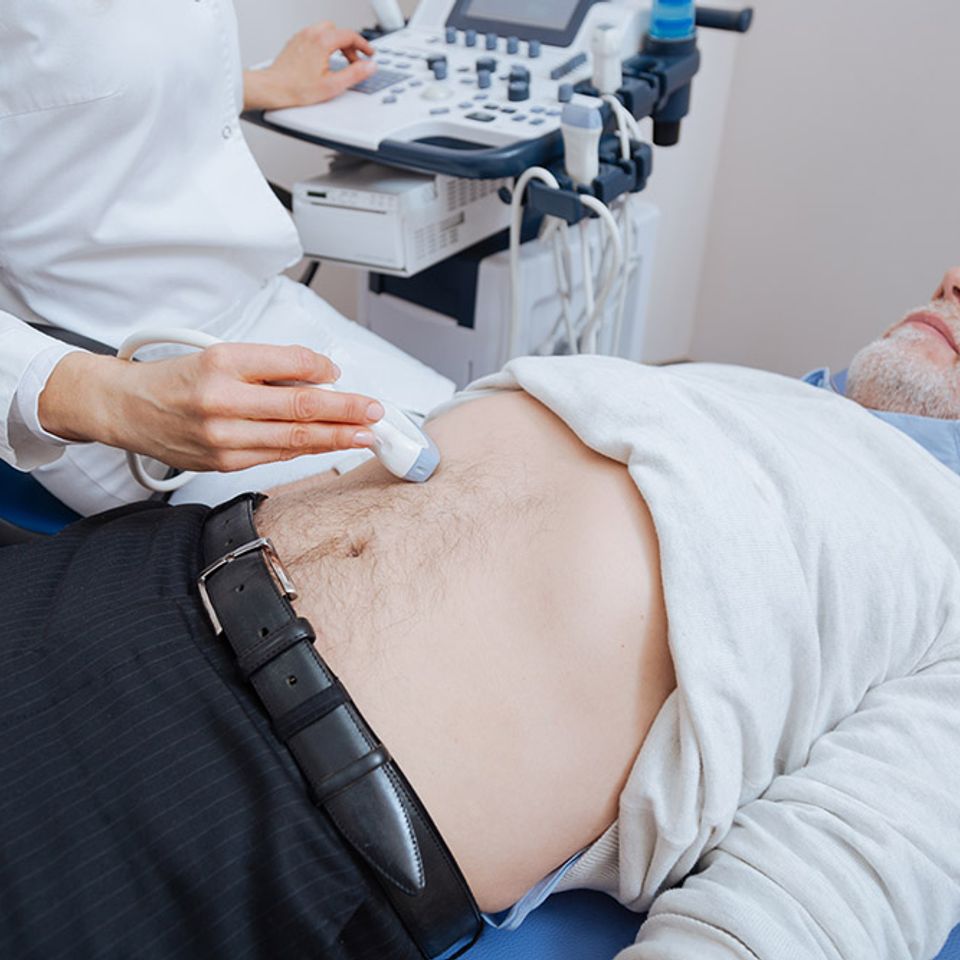 Vascular ultrasound of abdominal aortic aneurysm