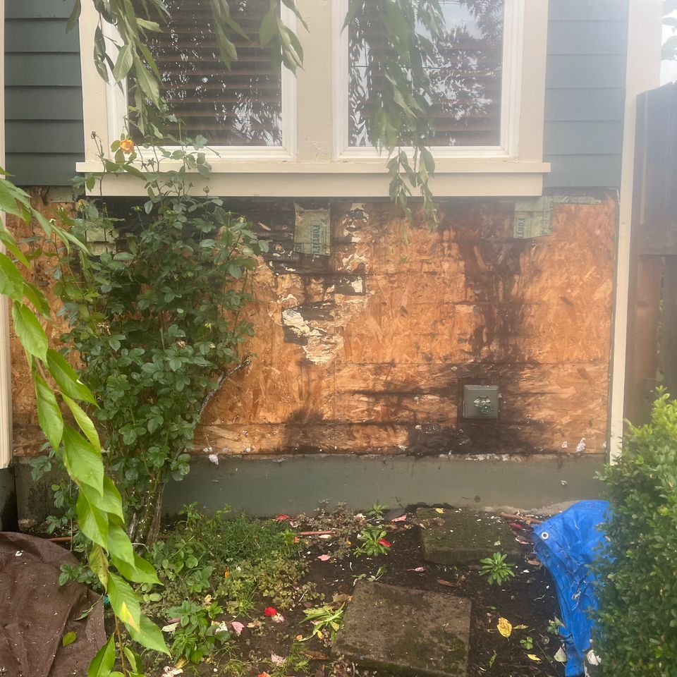 Ne blue house rot repair before4